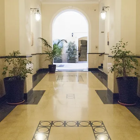 Merulana Holidays 4* روما