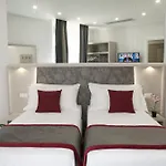 Merulana Holidays 4*